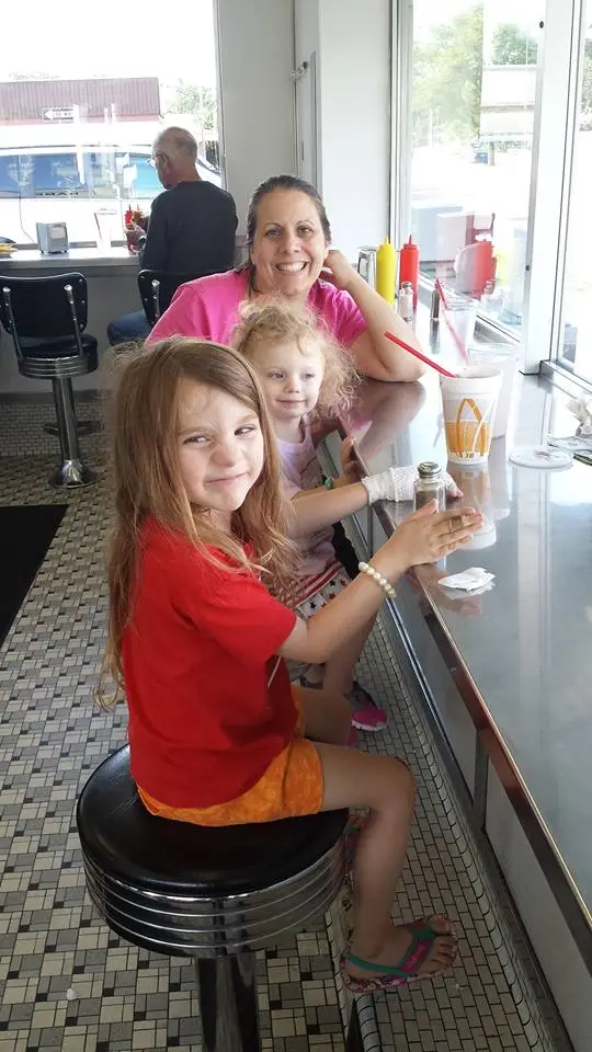 Bates Hamburgers - Livonia