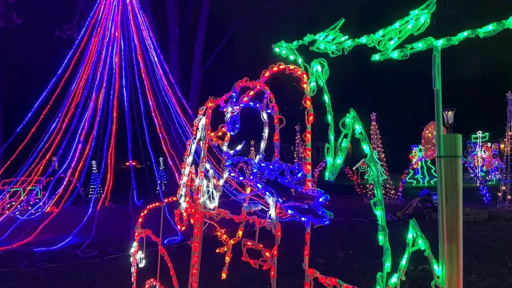 Livonia Events - Tree Lighting